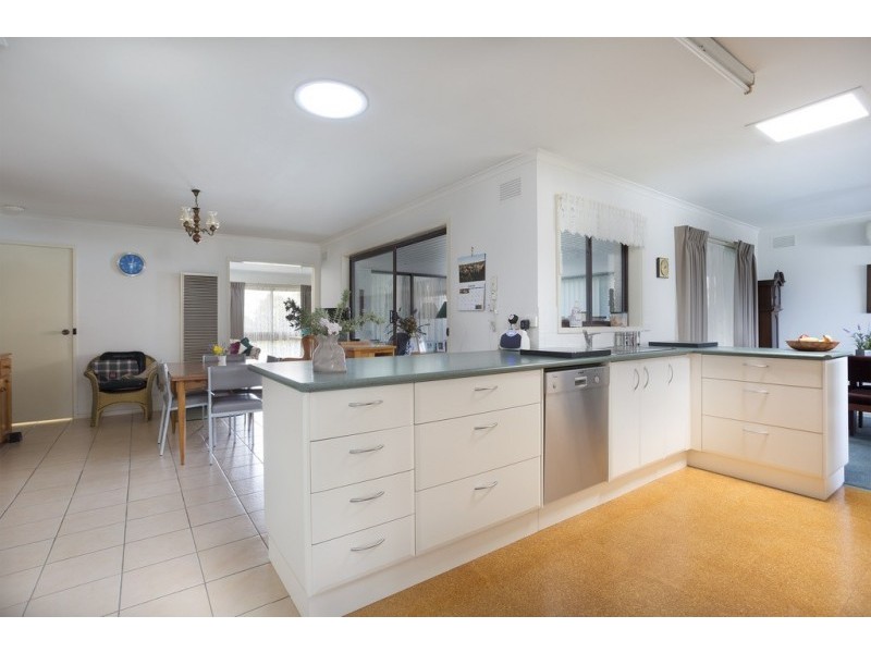9 Giudice Street, Kangaroo Flat VIC 3555