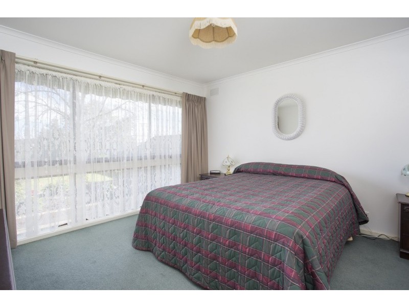 9 Giudice Street, Kangaroo Flat VIC 3555