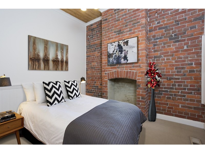 14 Russell Street, Quarry Hill VIC 3550