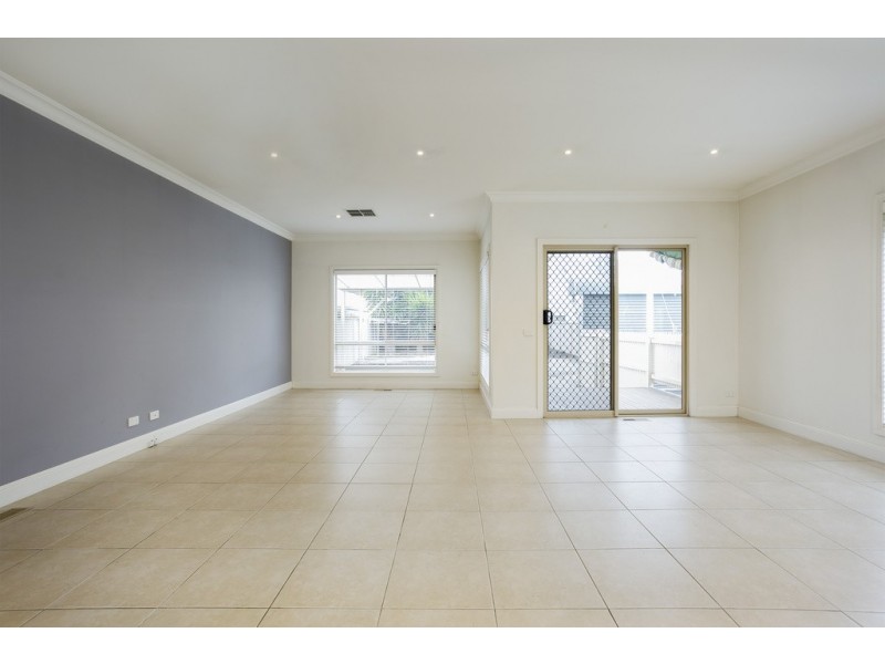 14 Russell Street, Quarry Hill VIC 3550