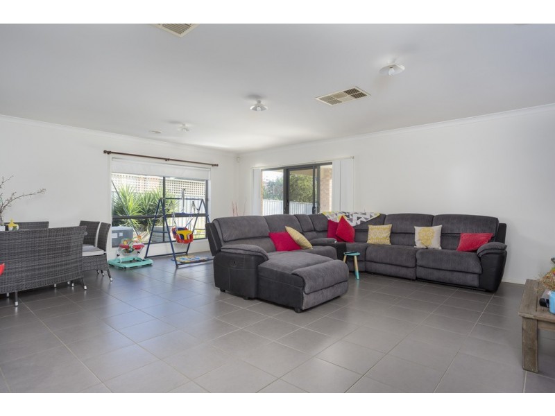 67 Manna Gum Drive, Epsom VIC 3551