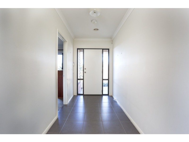67 Manna Gum Drive, Epsom VIC 3551