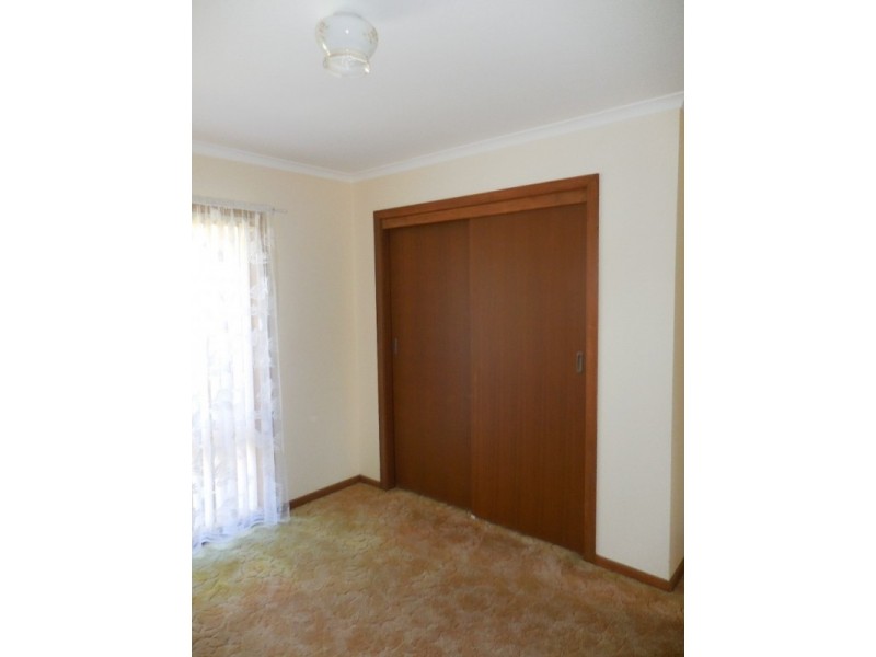 14 Powells Avenue, Strathdale VIC 3550