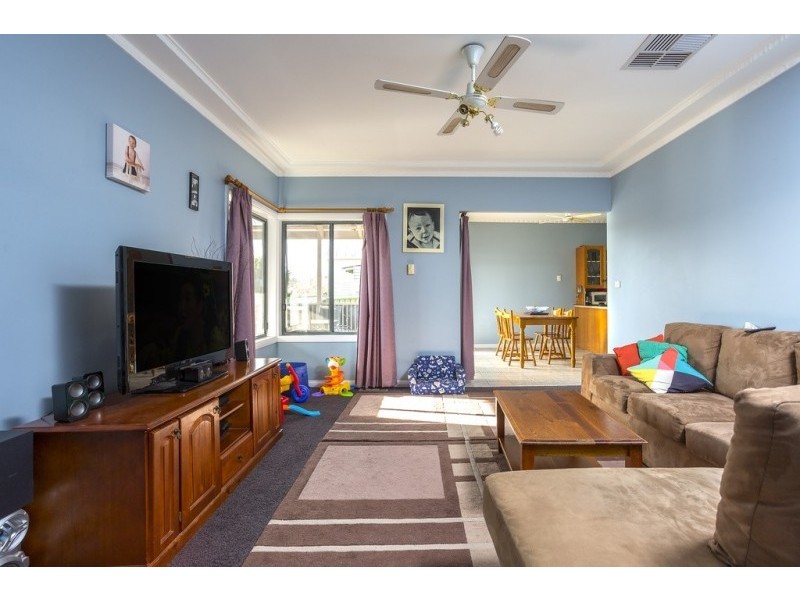 16 Keck Street, Flora Hill VIC 3550