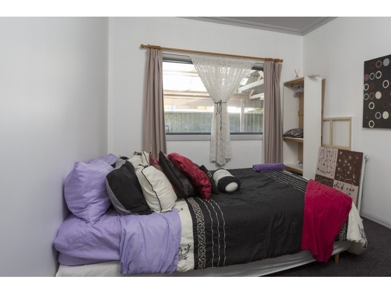 16 Keck Street, Flora Hill VIC 3550