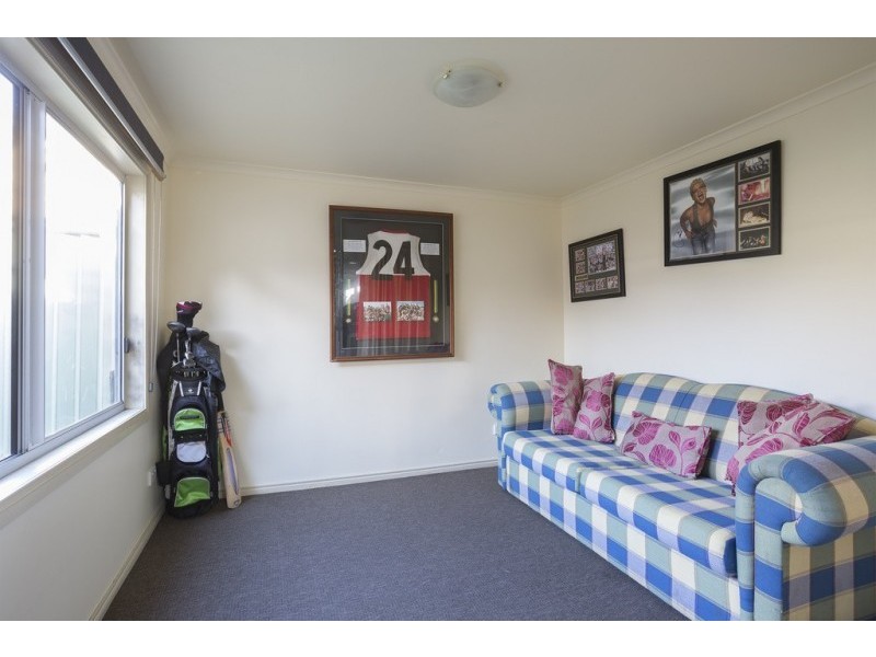 16 Keck Street, Flora Hill VIC 3550