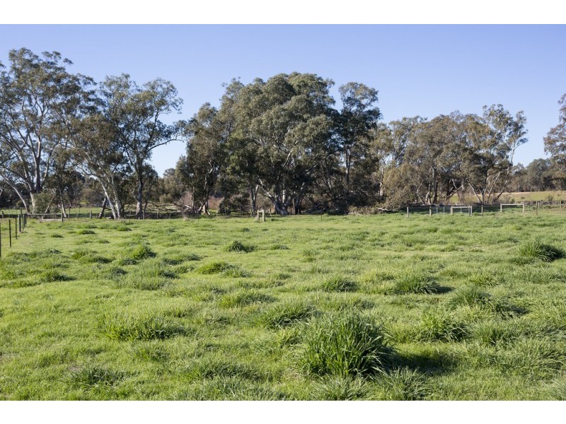 73 Bassett Drive, Strathfieldsaye VIC 3551