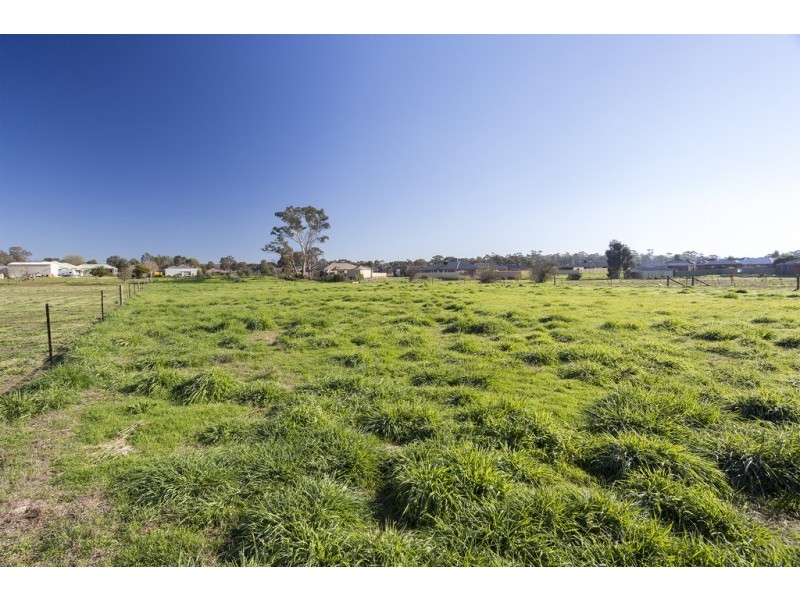 73 Bassett Drive, Strathfieldsaye VIC 3551