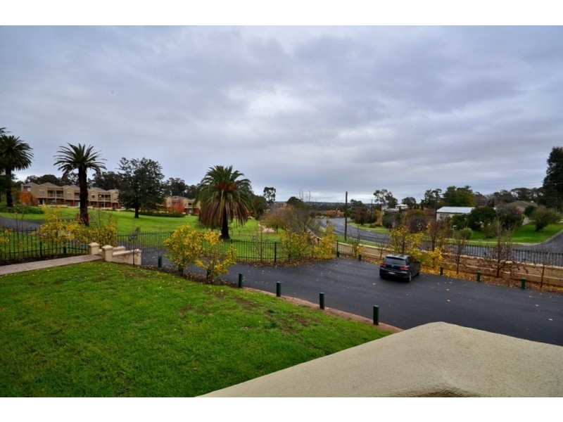 4/202 St Aidans Rd, Kennington VIC 3550