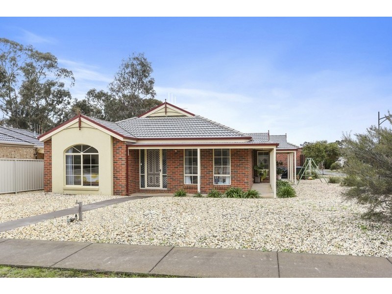 7 Peacock Drive, Epsom VIC 3551