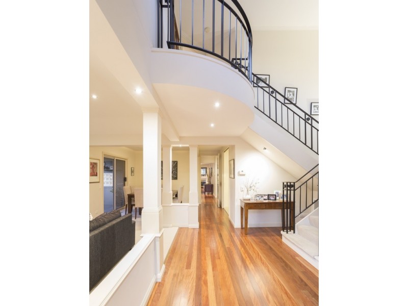 10 Peppertree Grove, Bendigo VIC 3550