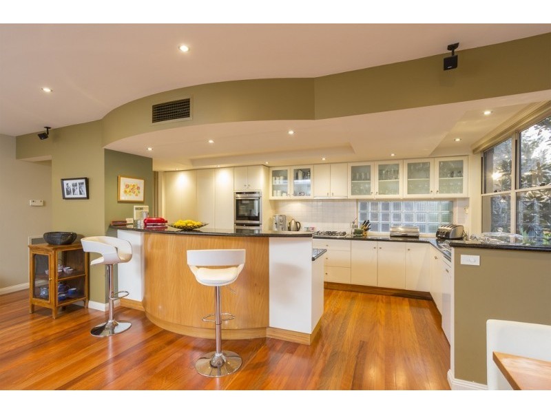 10 Peppertree Grove, Bendigo VIC 3550