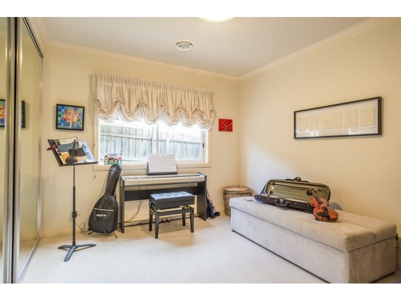 10 Peppertree Grove, Bendigo VIC 3550