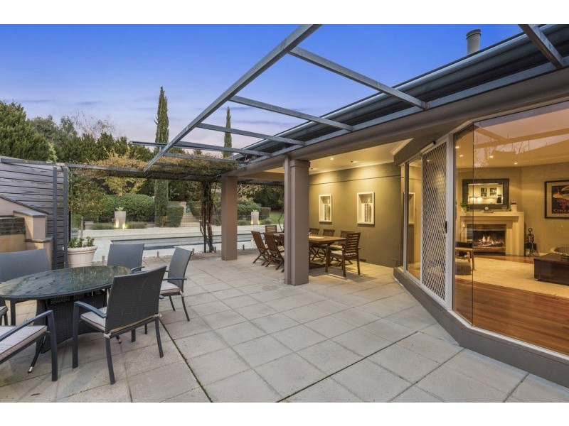 10 Peppertree Grove, Bendigo VIC 3550