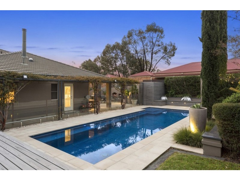 10 Peppertree Grove, Bendigo VIC 3550