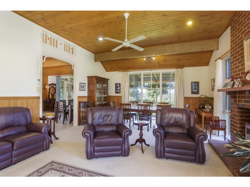 85 Swanwater Drive, Longlea VIC 3551