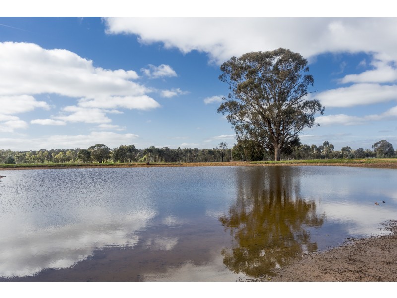 85 Swanwater Drive, Longlea VIC 3551