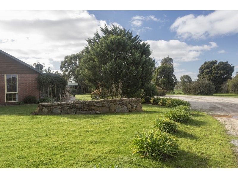 85 Swanwater Drive, Longlea VIC 3551