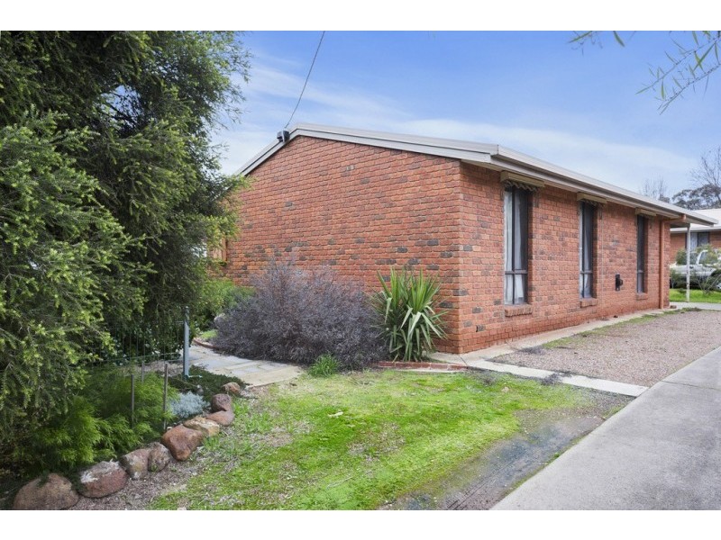 1/22 Spring Hill Drive, Spring Gully VIC 3550