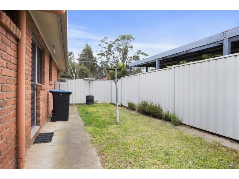 1/22 Spring Hill Drive, Spring Gully VIC 3550
