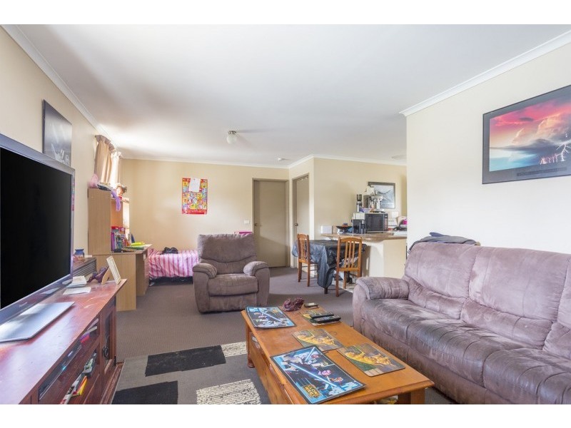 1/22 Spring Hill Drive, Spring Gully VIC 3550