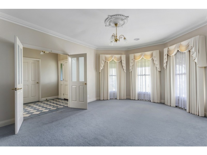 5 Harrods Court, Strathdale VIC 3550