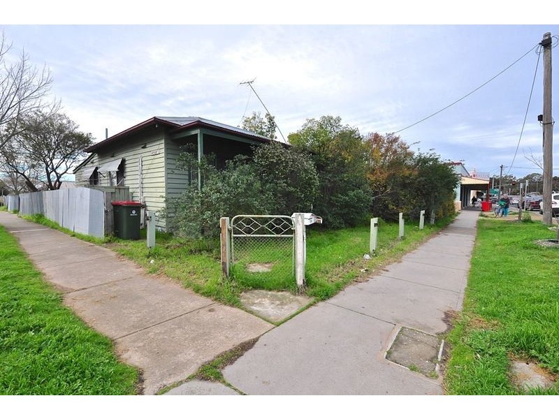 16 Lockwood Road, Kangaroo Flat VIC 3555