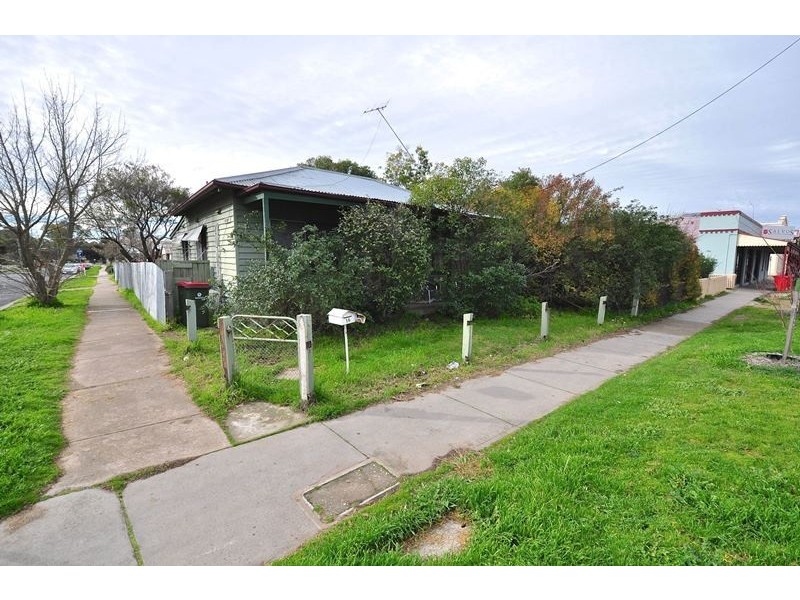 16 Lockwood Road, Kangaroo Flat VIC 3555