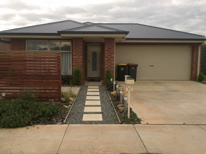 11 Yellowgum Drive, Epsom VIC 3551