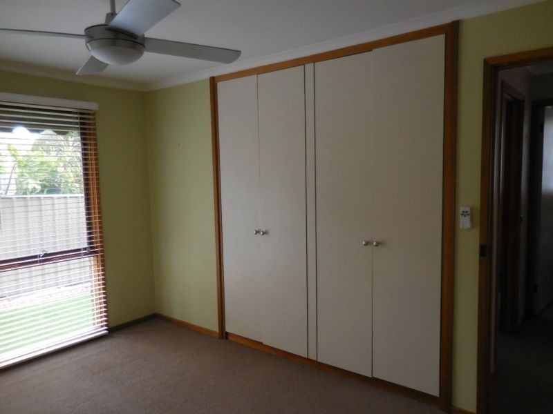 2/4 Curtin Street, Flora Hill VIC 3550