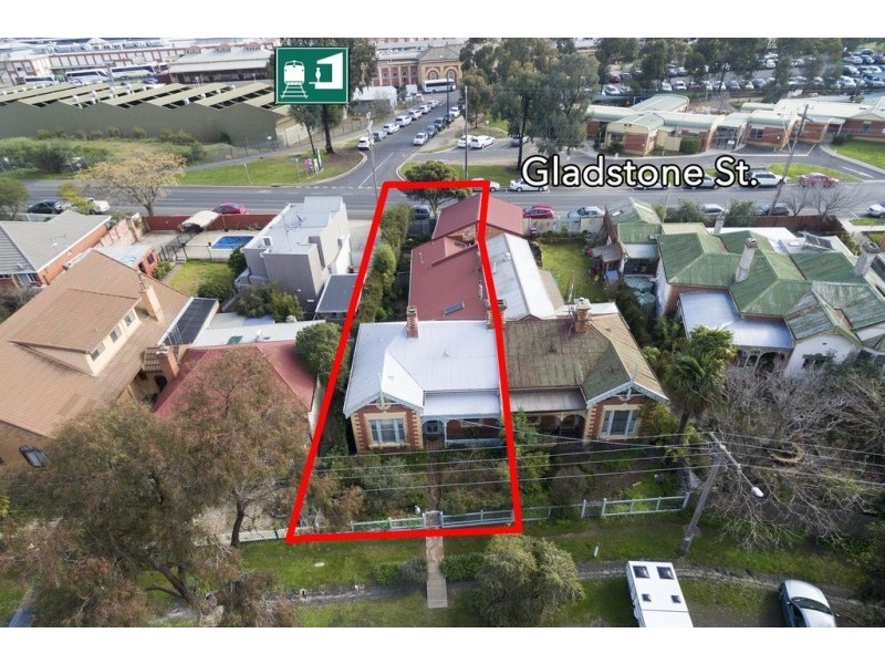 16 Olinda Street, Quarry Hill VIC 3550