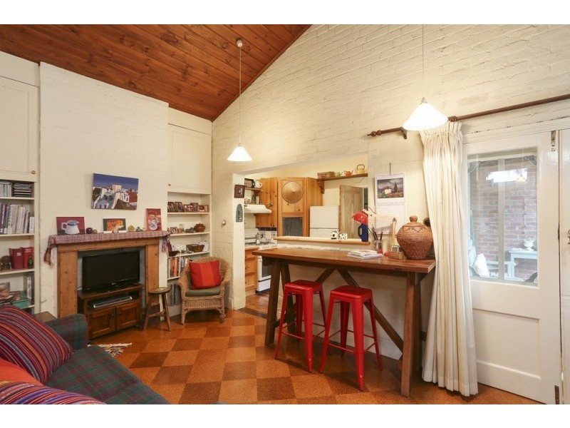 16 Olinda Street, Quarry Hill VIC 3550