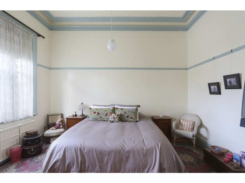 16 Olinda Street, Quarry Hill VIC 3550