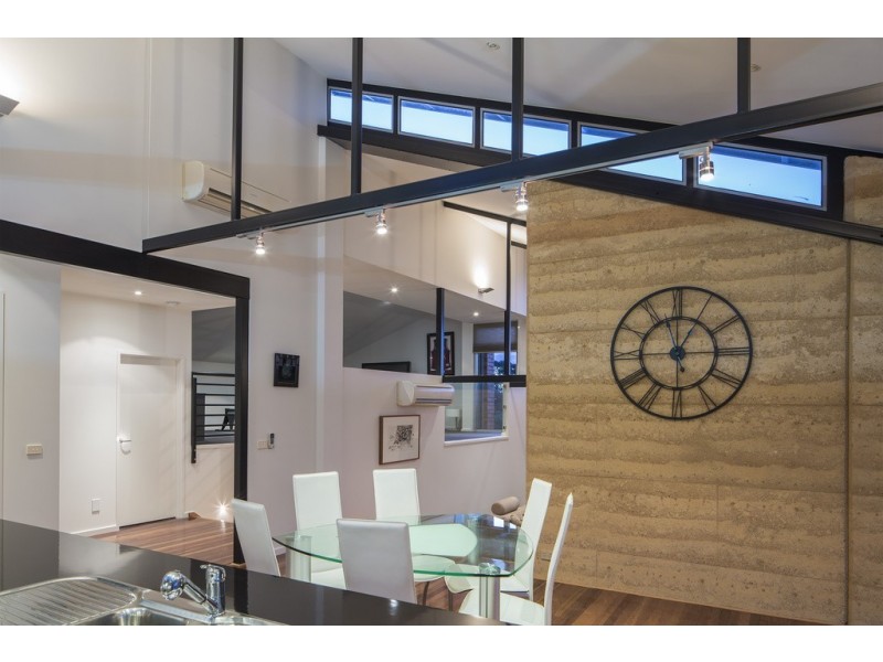 6 Dallas Drive, Spring Gully VIC 3550