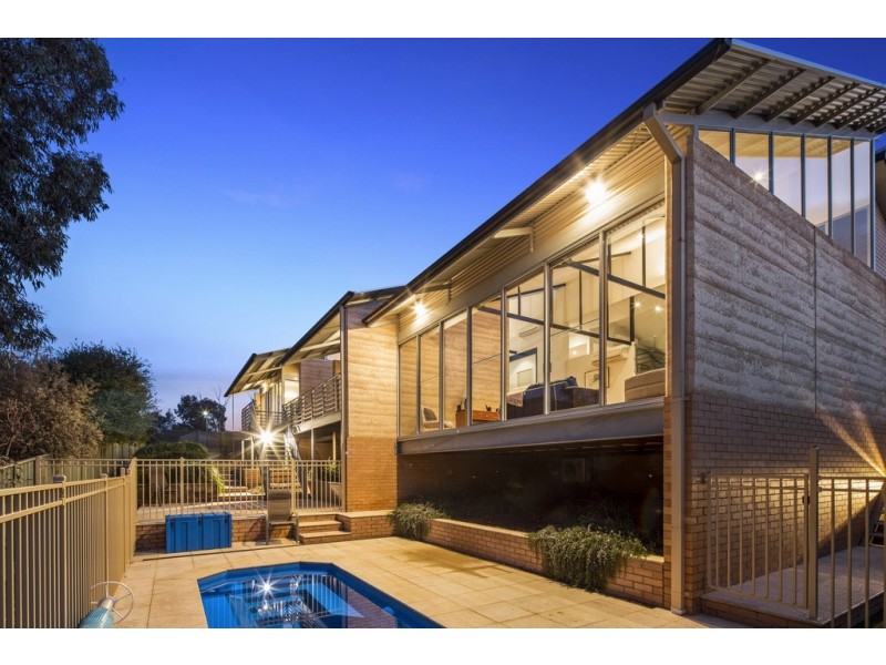 6 Dallas Drive, Spring Gully VIC 3550