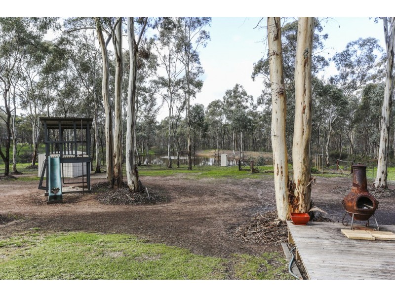 181 Binks Road, Strathfieldsaye VIC 3551