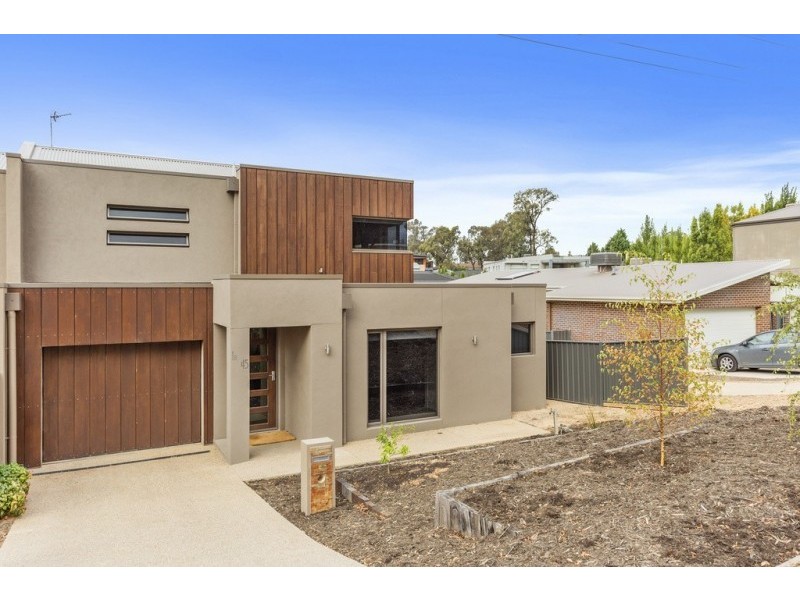 1B/45 Solomon Street, East Bendigo VIC 3550