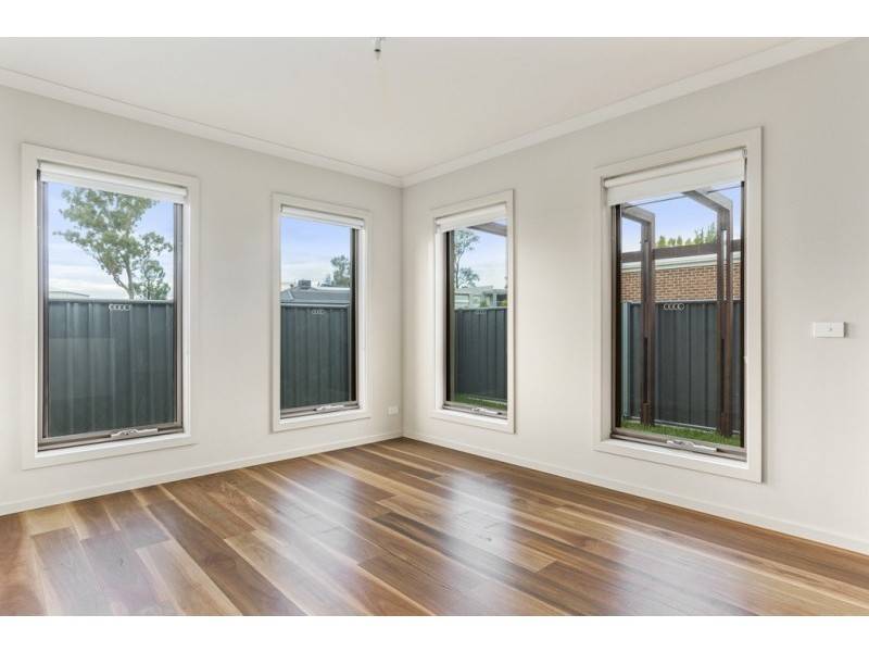 1B/45 Solomon Street, East Bendigo VIC 3550