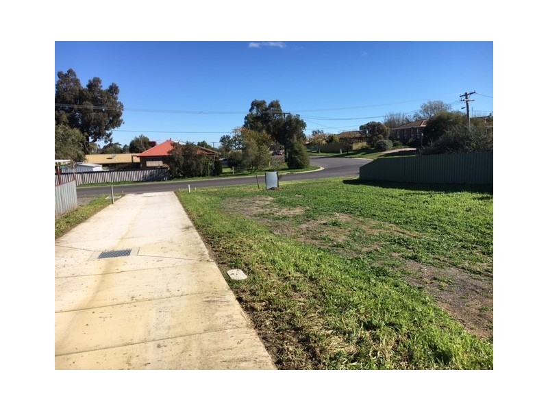 Lot 2, 3 & 4, 10-12 Pine Street, Eaglehawk VIC 3556
