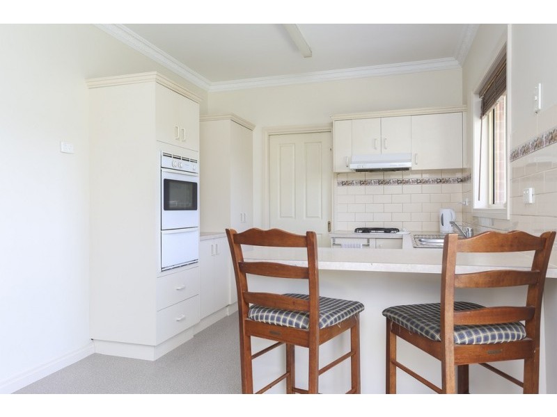 1 Sedgwick Close, Kennington VIC 3550