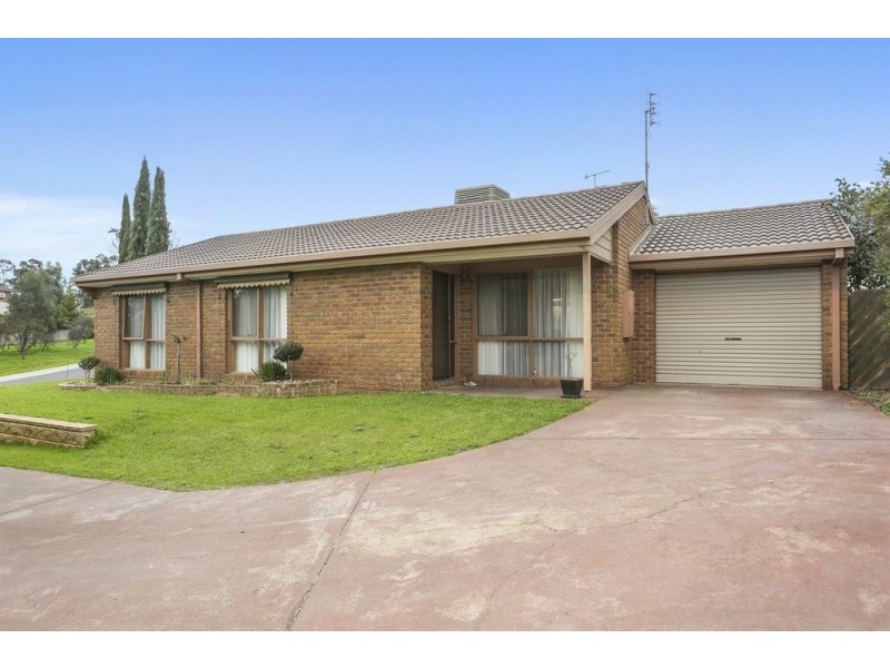 1/14 Landale Drive, Strathdale VIC 3550