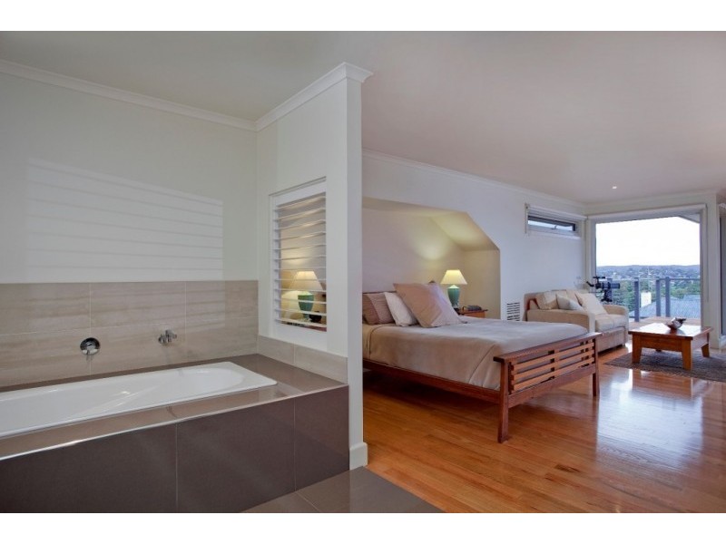 10 Lilac Street, Bendigo VIC 3550