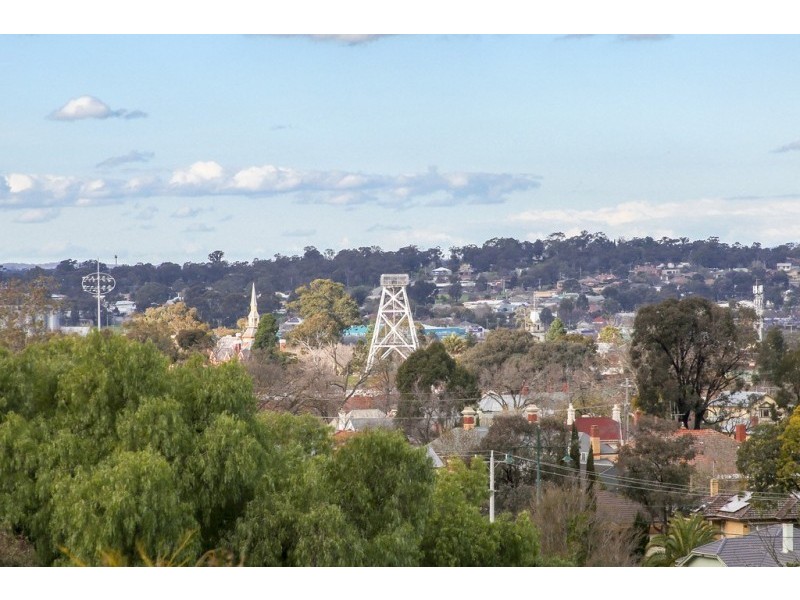 10 Lilac Street, Bendigo VIC 3550