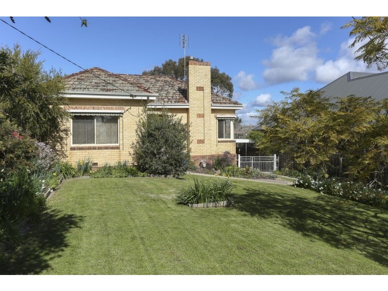 38 Ellis Street, Flora Hill VIC 3550