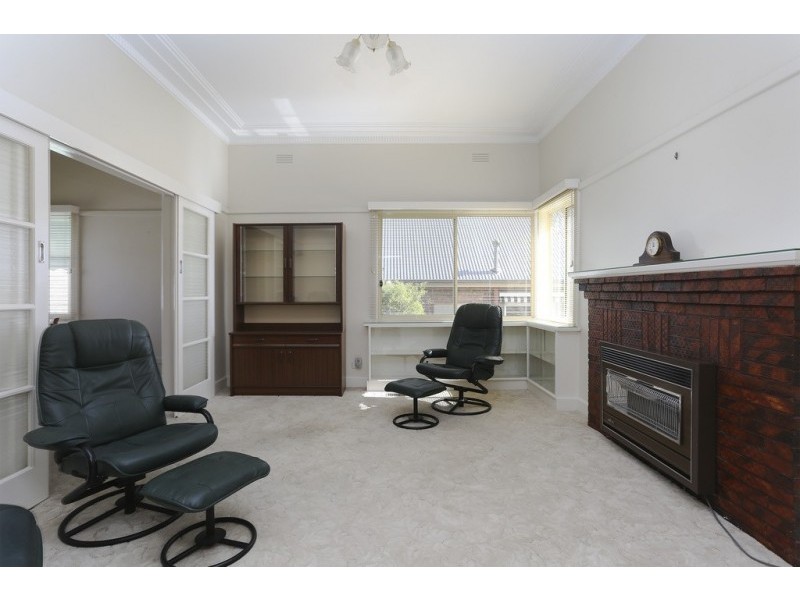 38 Ellis Street, Flora Hill VIC 3550