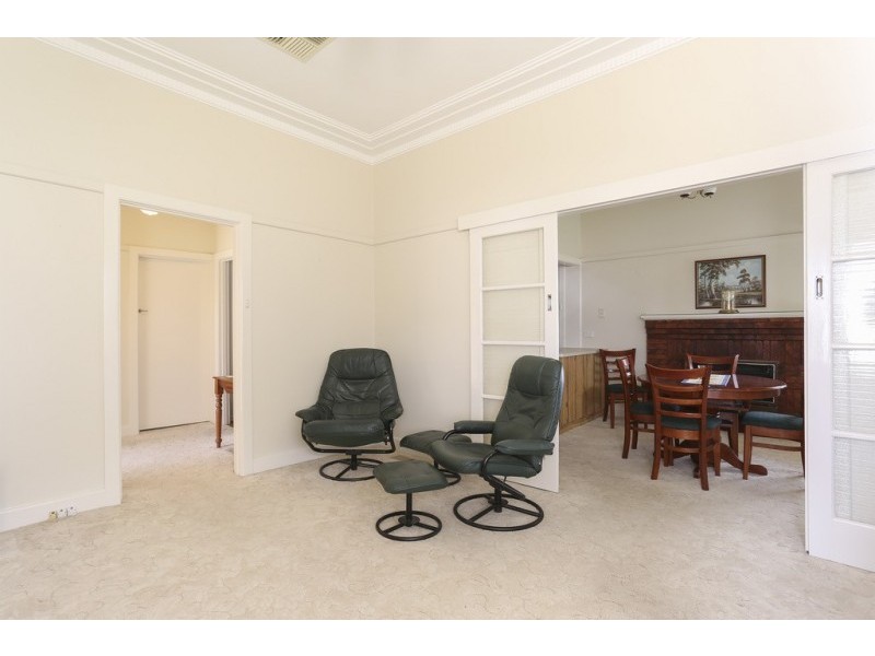 38 Ellis Street, Flora Hill VIC 3550