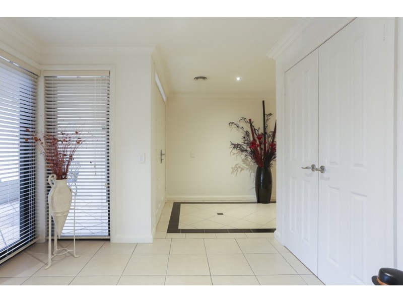 40 Domenica Drive, Junortoun VIC 3551