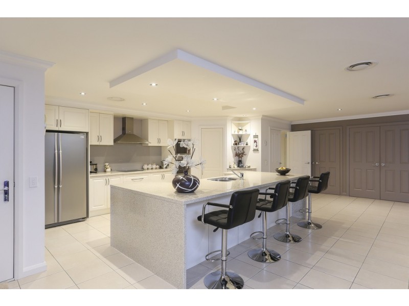 40 Domenica Drive, Junortoun VIC 3551