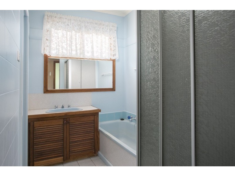 50 Montgomery Crescent, White Hills VIC 3550