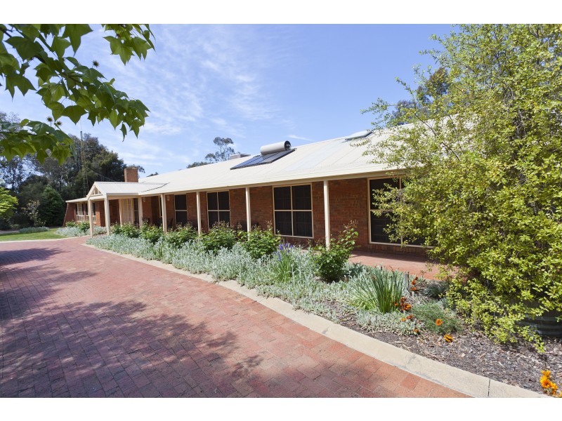 89 Emu Creek Road, Strathfieldsaye VIC 3551